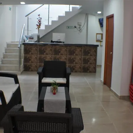 Hotel La Yarolina Sas *